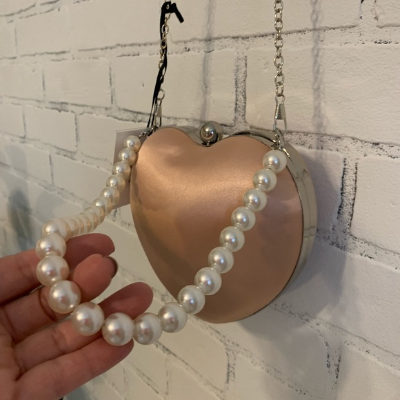 True Decadence heart clutch bag - Picture 9 of 10